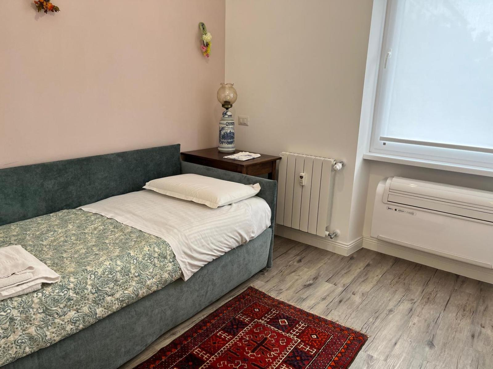 Apartment On The Square Рим Екстериор снимка